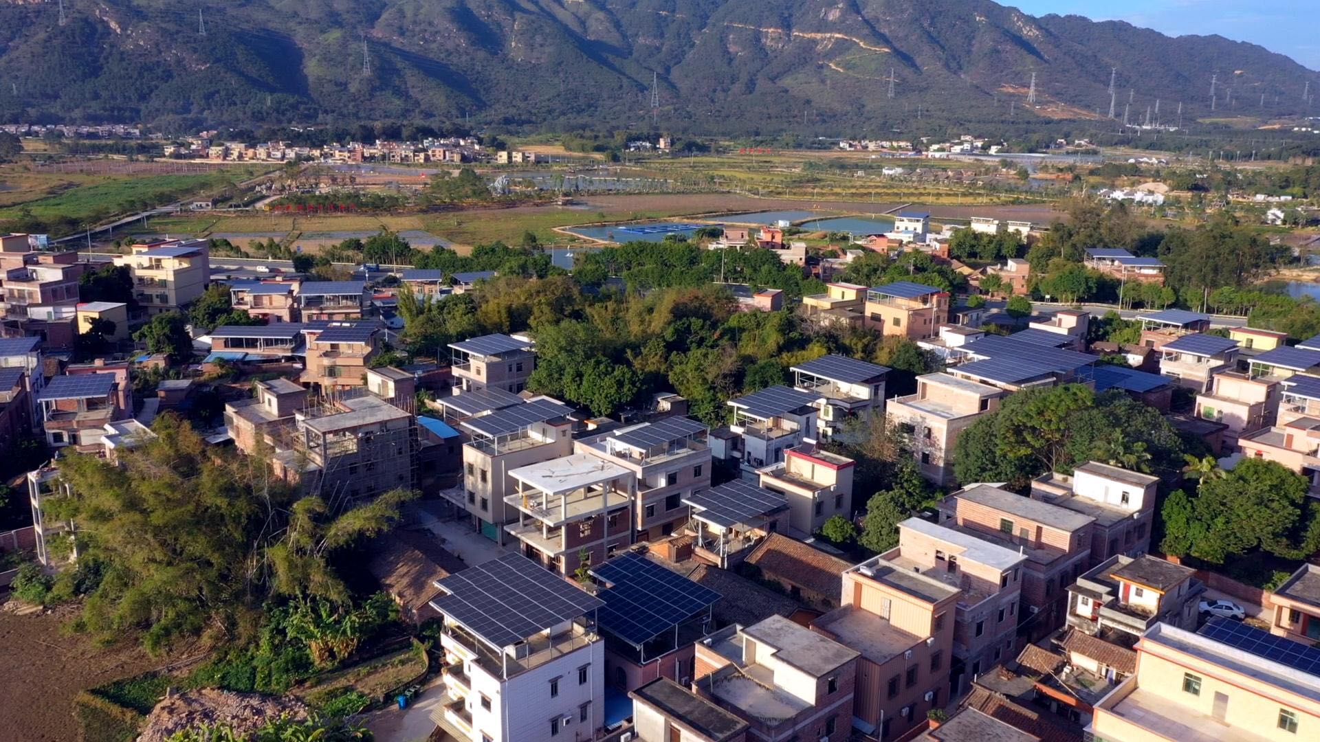 深刻执行村落电网坚韧提升工程，户用光伏等新能源应并尽并，大力助扶推动发展！